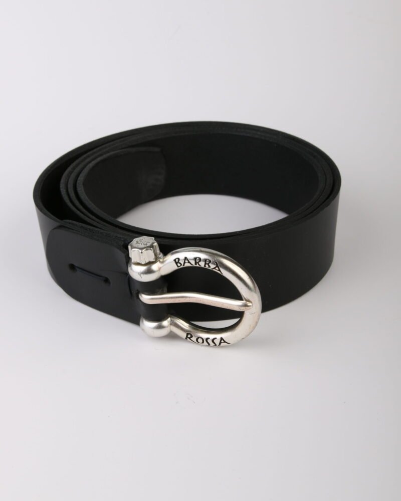Shackle Belt Cuero negro